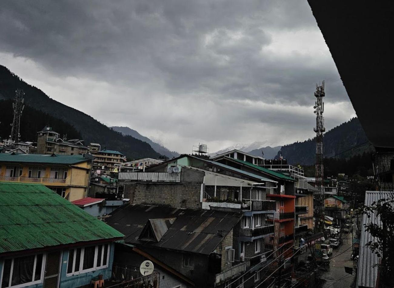Hotel Premier Mall Road Manali エクステリア 写真